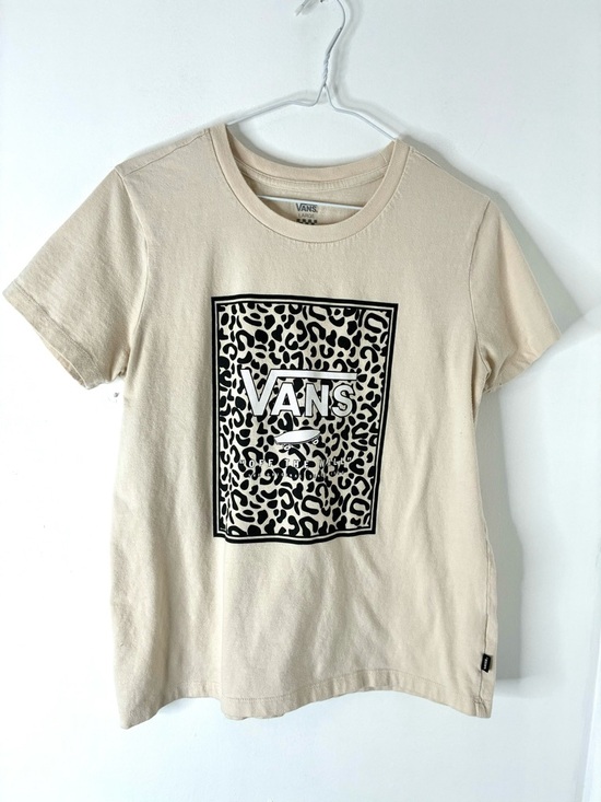 Vans Tops - Vans Cream Graphic Tee Animal Print Rectangle Logo Crew Neck Cotton Streetwear